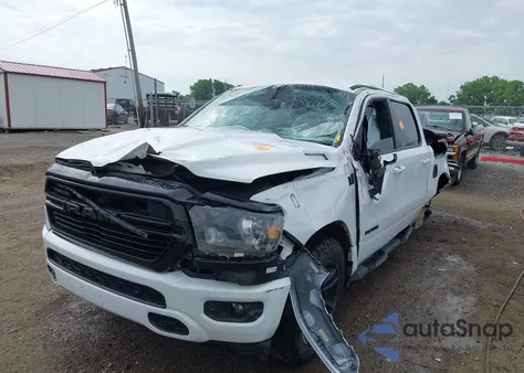 2020 Ram 1500 Big Horn 4X4 5'7 Box z USA, uszkodzony, nr VIN 1C6SRFFT8LN301178